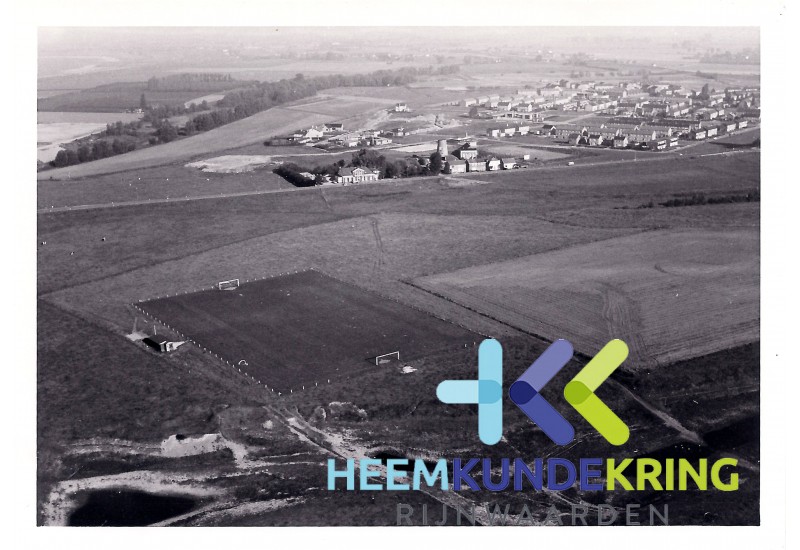 Tolkamer 1972 Luchtfoto Boterdijk- Geuzenwaard Voetbalveld Rijnvogels-Thesos Coll. G.B.Janssen